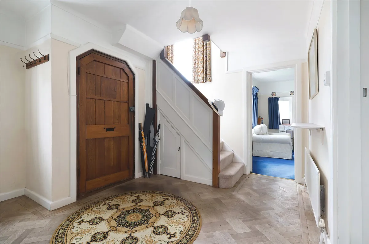 Ridgegate Close, Reigate, Surrey, RH2