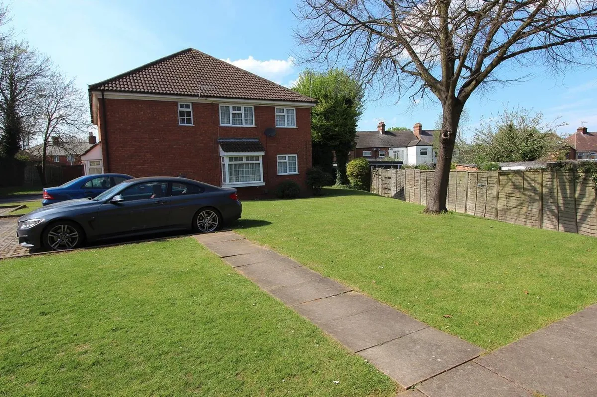 Bowmans Way, Dunstable, Bedfordshire, LU6 3LE