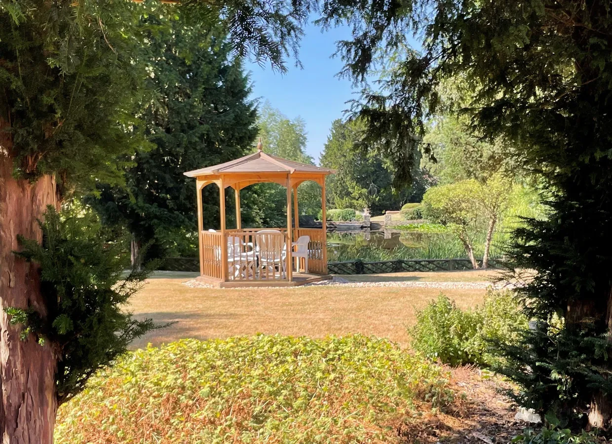 Clopton House Gardens, Stratford-Upon-Avon, CV37 photo 17