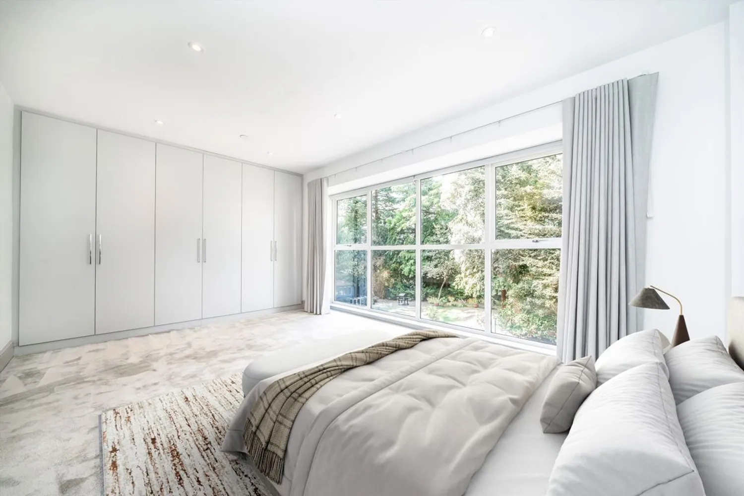 Ridgewood, Weybridge, KT13 photo 6