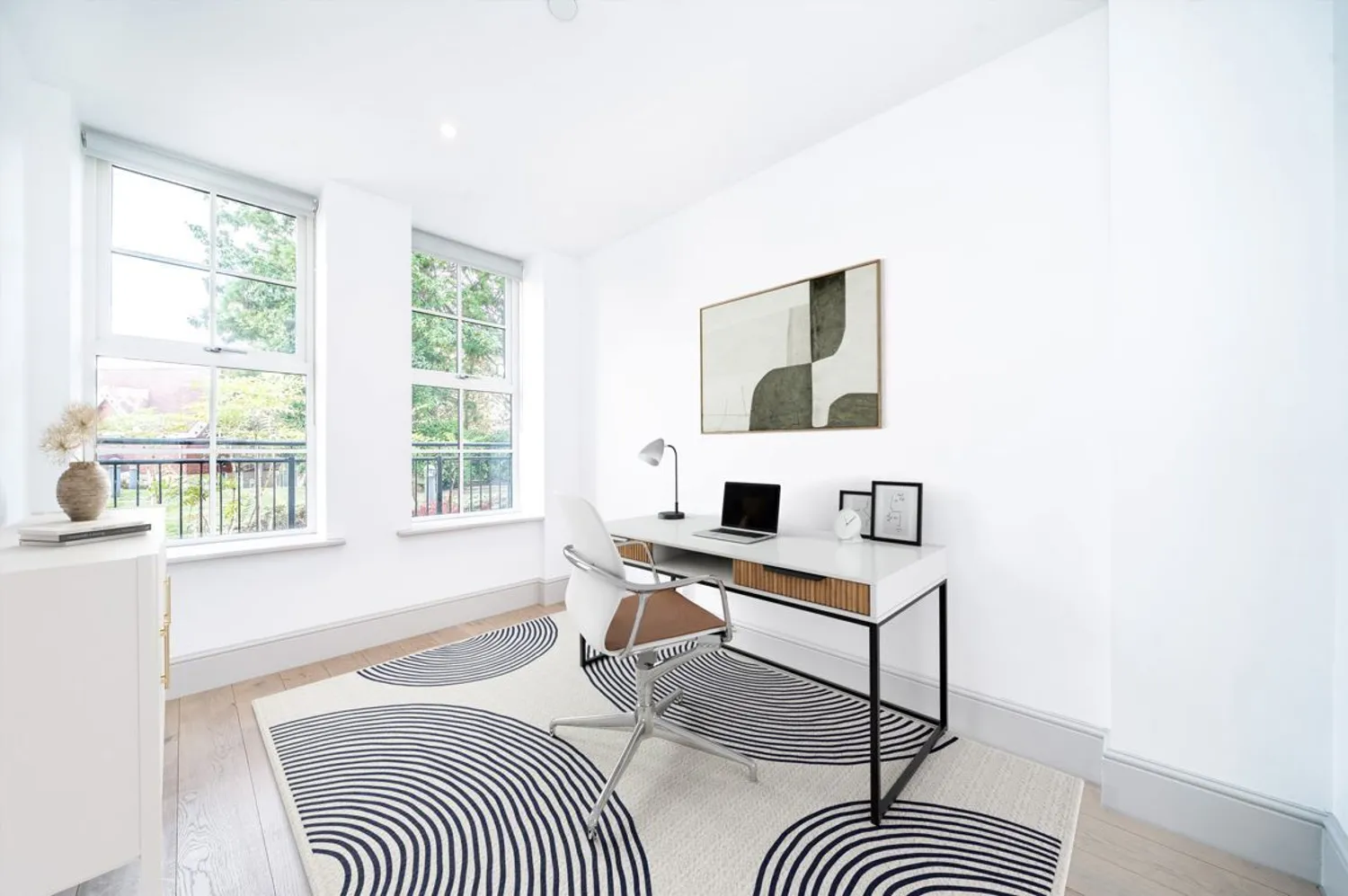 Ridgewood, Weybridge, KT13 photo 8