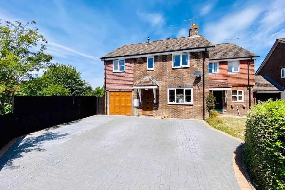 Callender Walk, Cuckfield, Haywards Heath