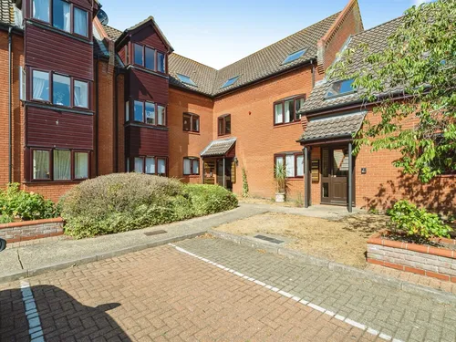 Kerridge Court, Holtphoto