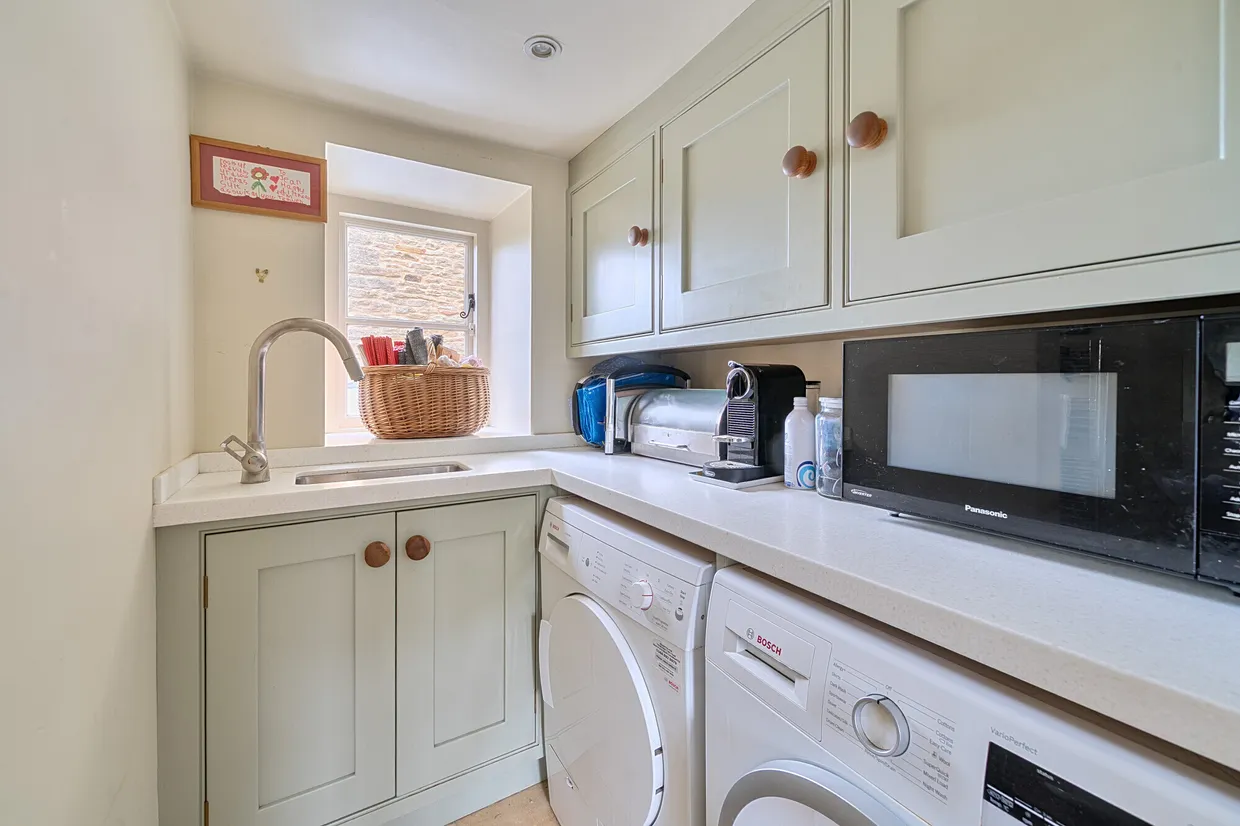The Green, Evenley, Brackley, NN13 photo 8