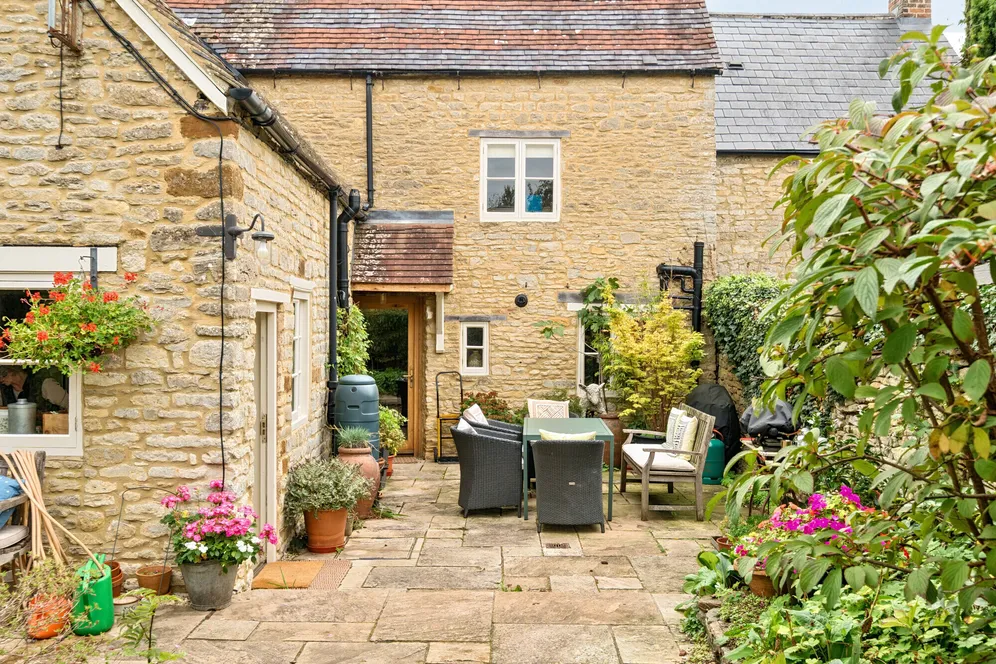 The Green, Evenley, Brackley, NN13 photo 19