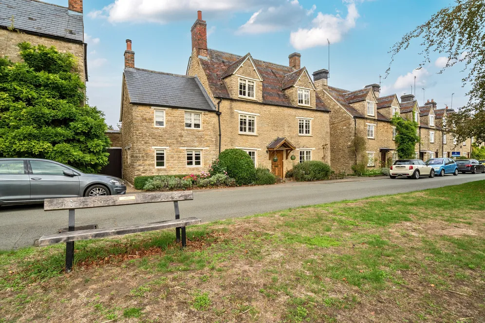 The Green, Evenley, Brackley, NN13 photo 20