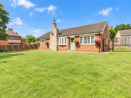 Waggon Lane, Upton, Pontefract photo