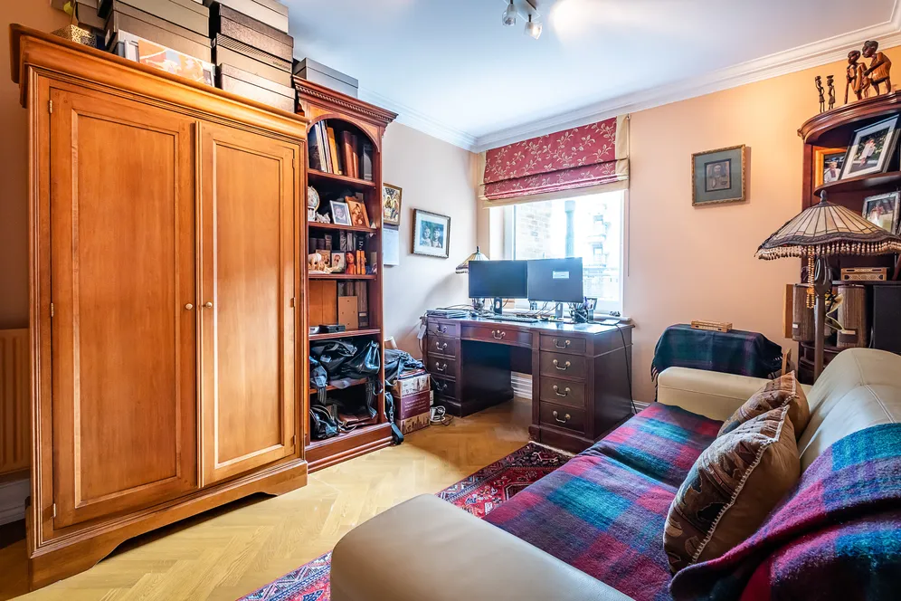 Warwick Road, London, W14 photo 16