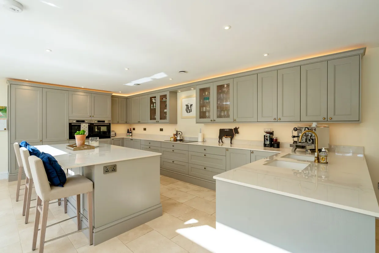 Hascombe Road, Godalming, GU8 photo 3