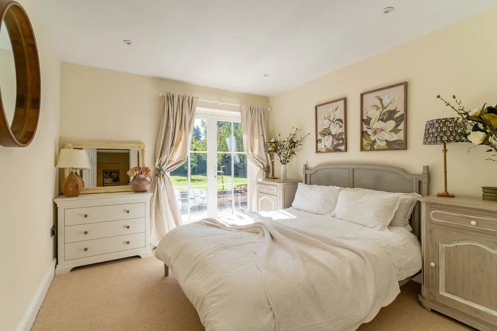 Hascombe Road, Godalming, GU8 photo 8