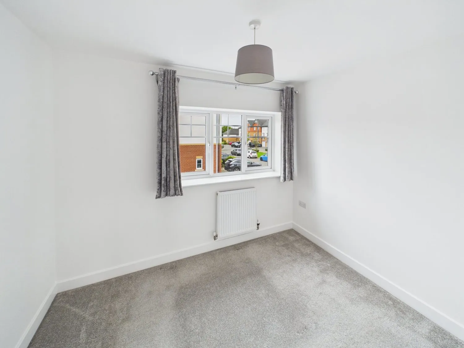 Hetherington Square, SK10 photo 10
