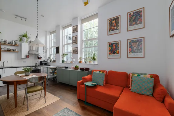 St. Annes Row, London, E14