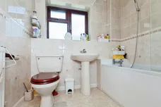 Larkspur Close, Hamilton, Leicester