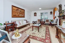 Larkspur Close, Hamilton, Leicester