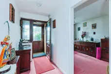 Larkspur Close, Hamilton, Leicester