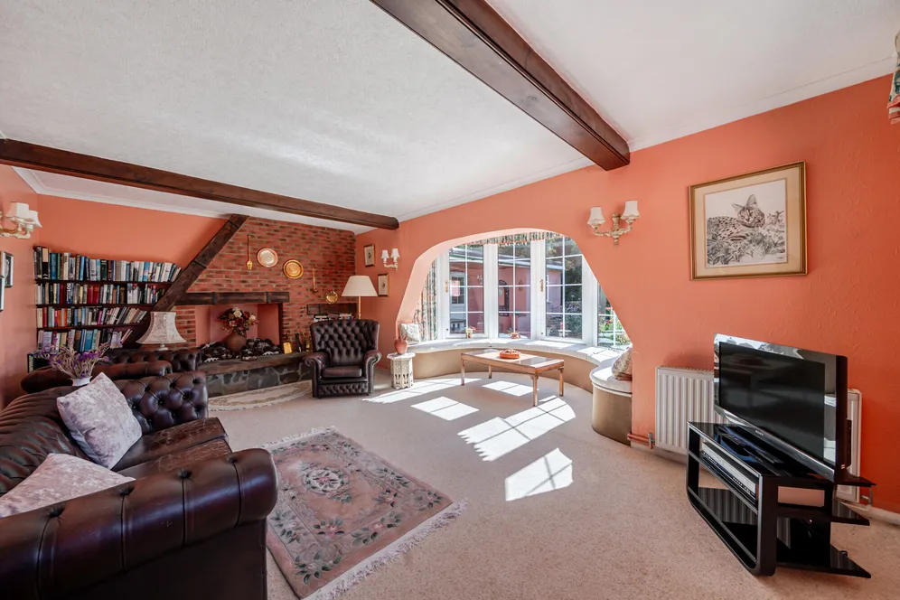Warren Hill, Epsom, KT18 photo 3