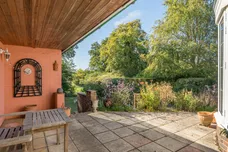 Warren Hill, Epsom, KT18 photo 8