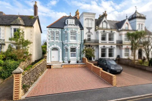 Pendarves Road, Camborne, TR14 photo 1