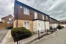 Oaklands Court, LEEDS