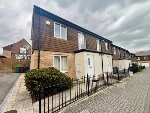 Oaklands Court, LEEDSphoto
