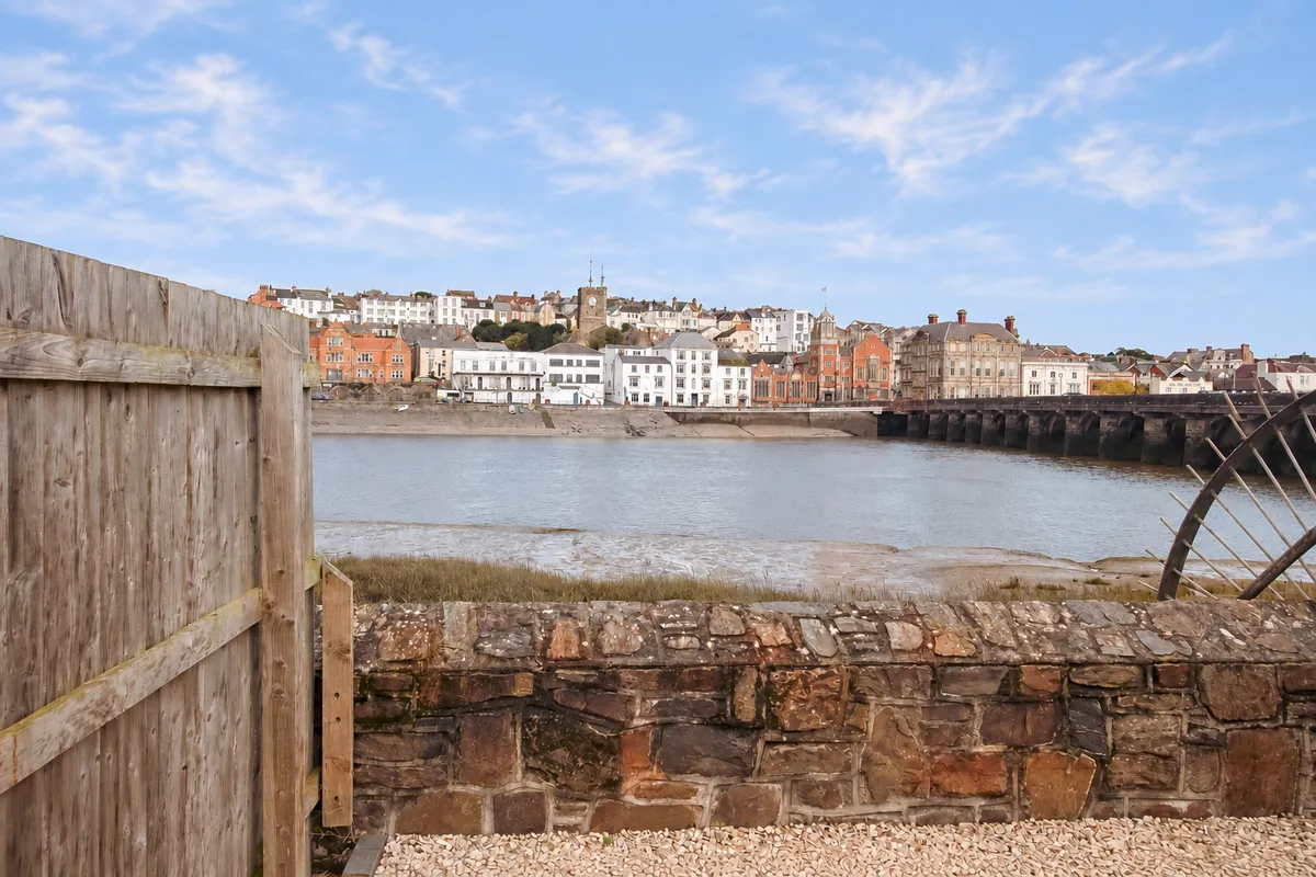 Torrington Street, Bideford, Devon, EX39 4DP