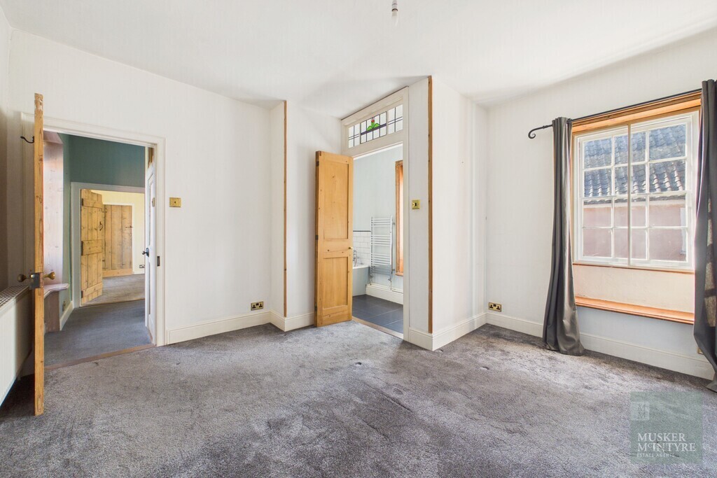 Upper Olland Street, Bungay Image 9
