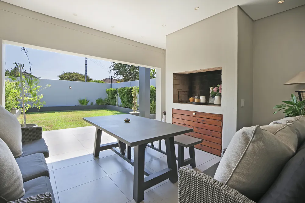 South Africa, Western Cape, Claremont, Jefferson Road, 10