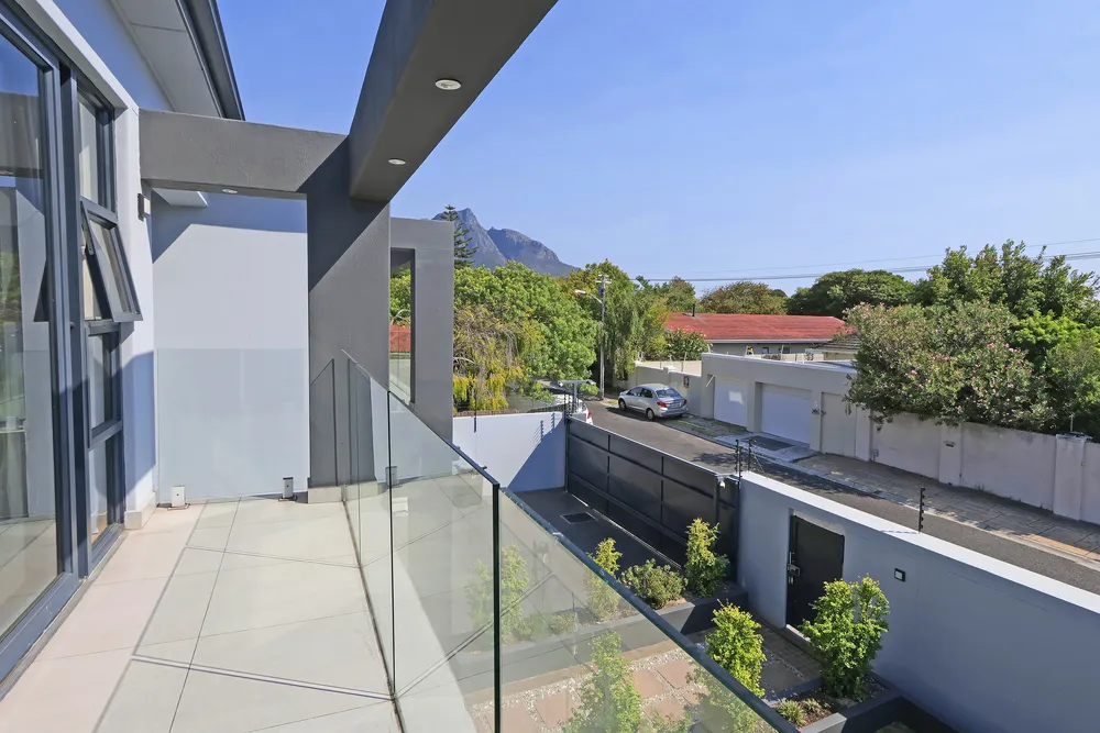 South Africa, Western Cape, Claremont, Jefferson Road, 10