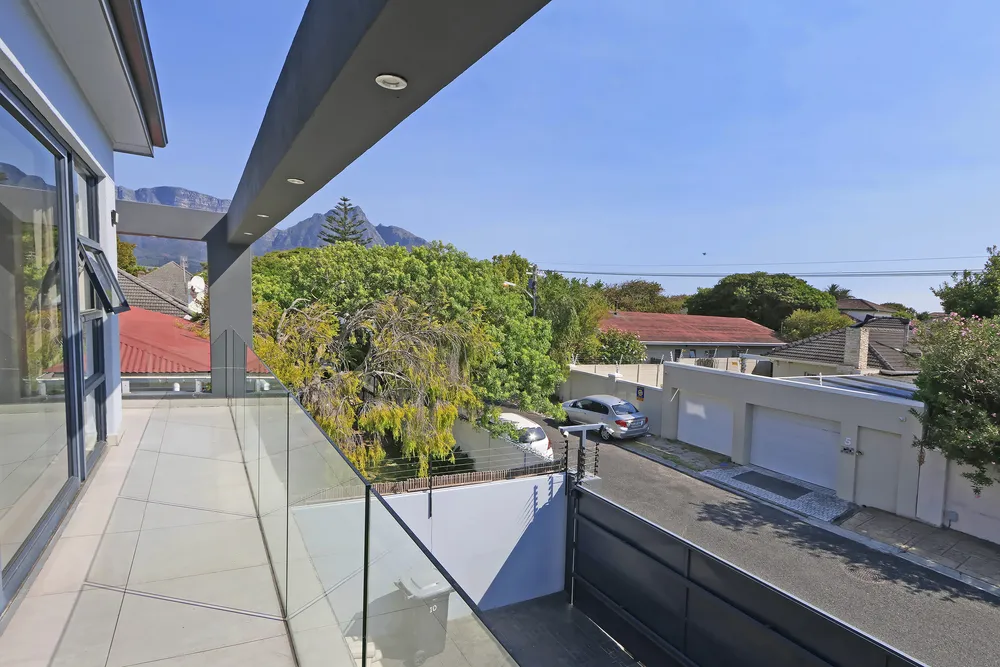 South Africa, Western Cape, Claremont, Jefferson Road, 10