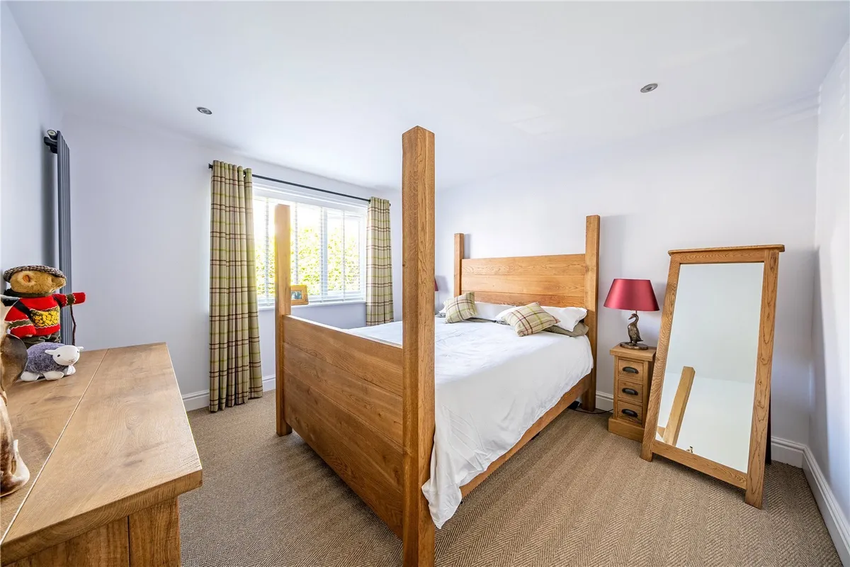 Barfield Crescent, Leeds, LS17
