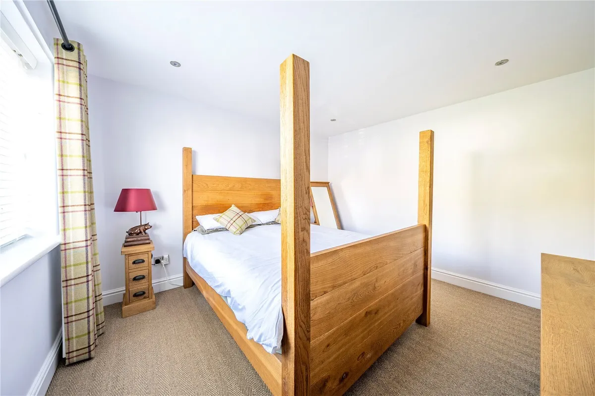 Barfield Crescent, Leeds, LS17