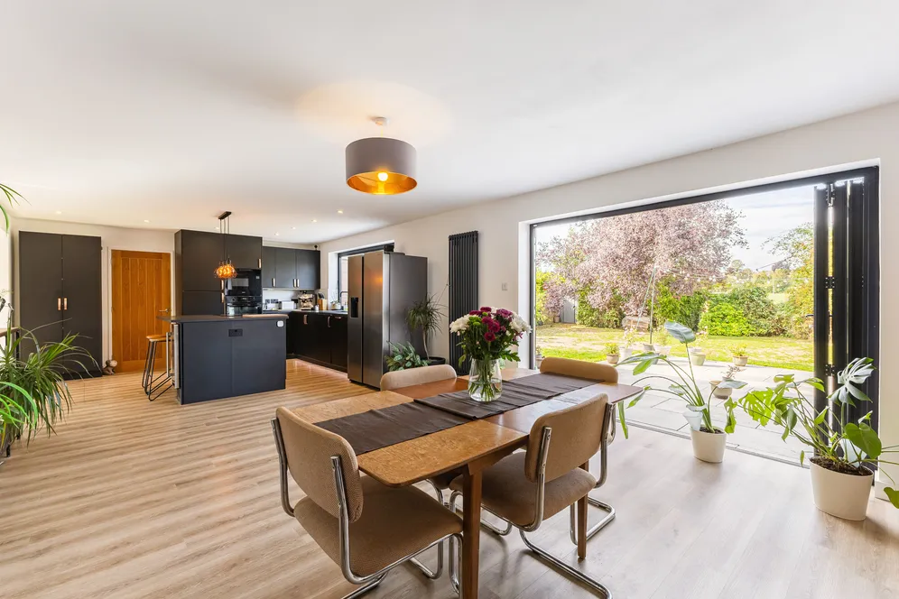 Chestnut Close, Salisbury, SP1 photo 5