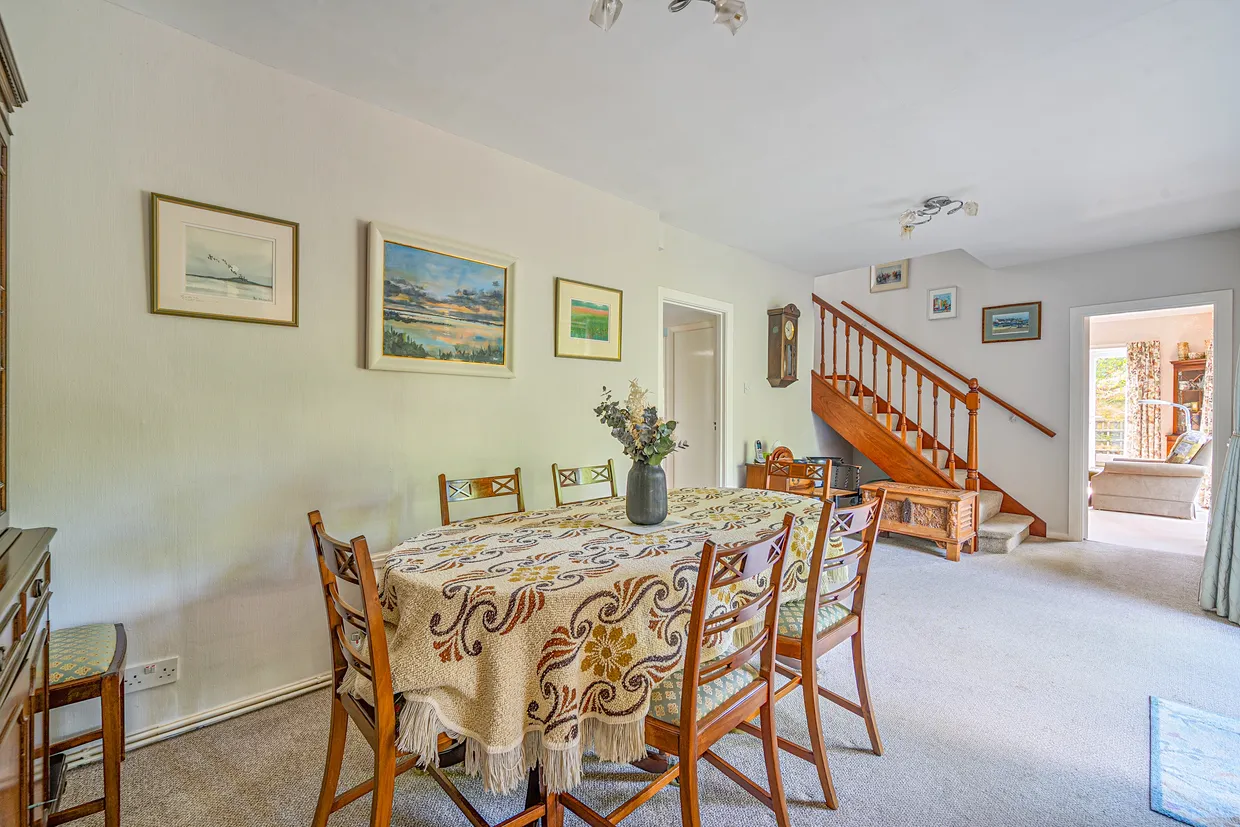 Hamm Court, Weybridge, KT13 photo 14