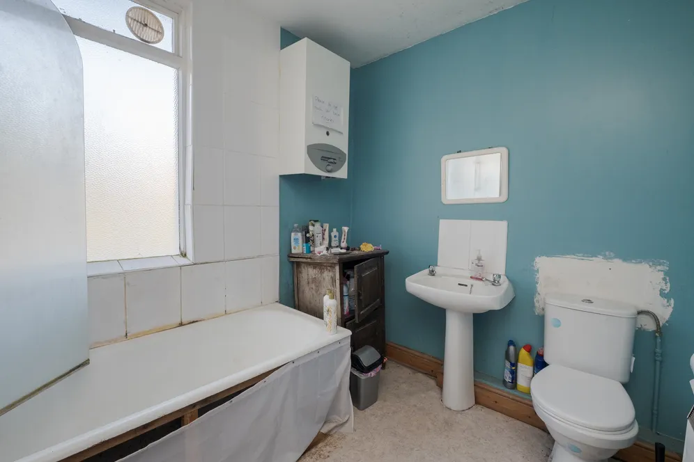 Camden Road, London, N7 photo 15