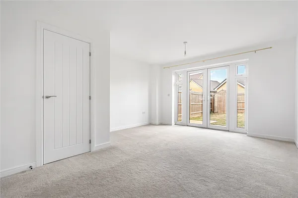Thompson Place, Alwalton, PE7 photo 3