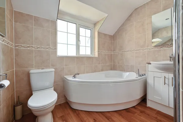 Oak Bank, Lindfield, RH16 photo 21