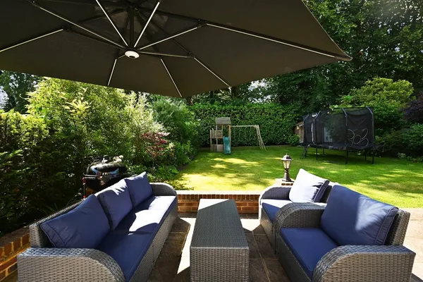 Oak Bank, Lindfield, RH16 photo 23