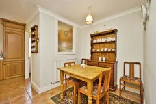 Fox Meadows, Crewkerne