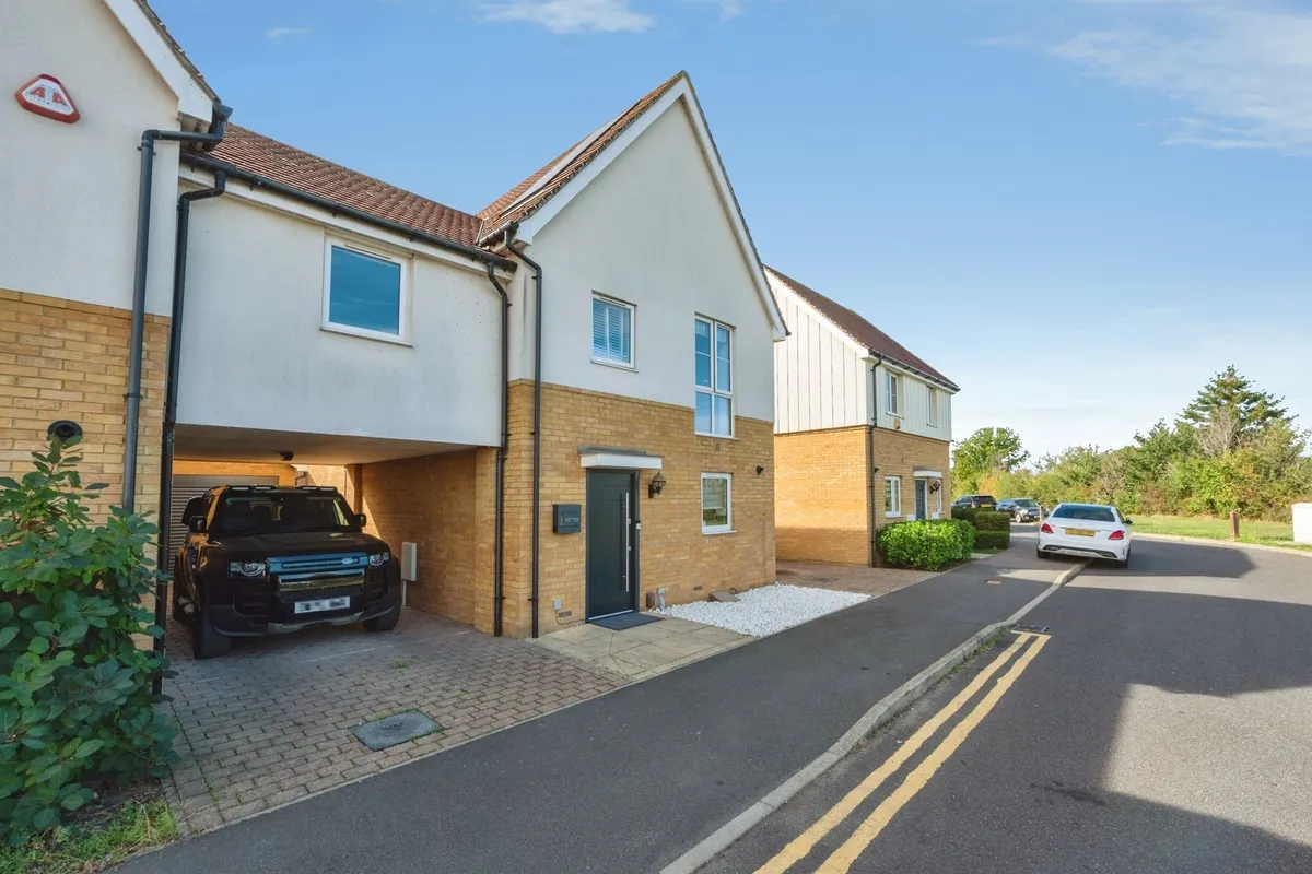 Woodside Close, Grays