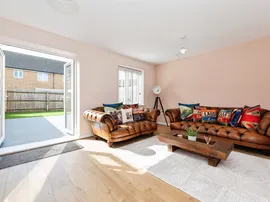 Woodside Close, Grays thumb 2