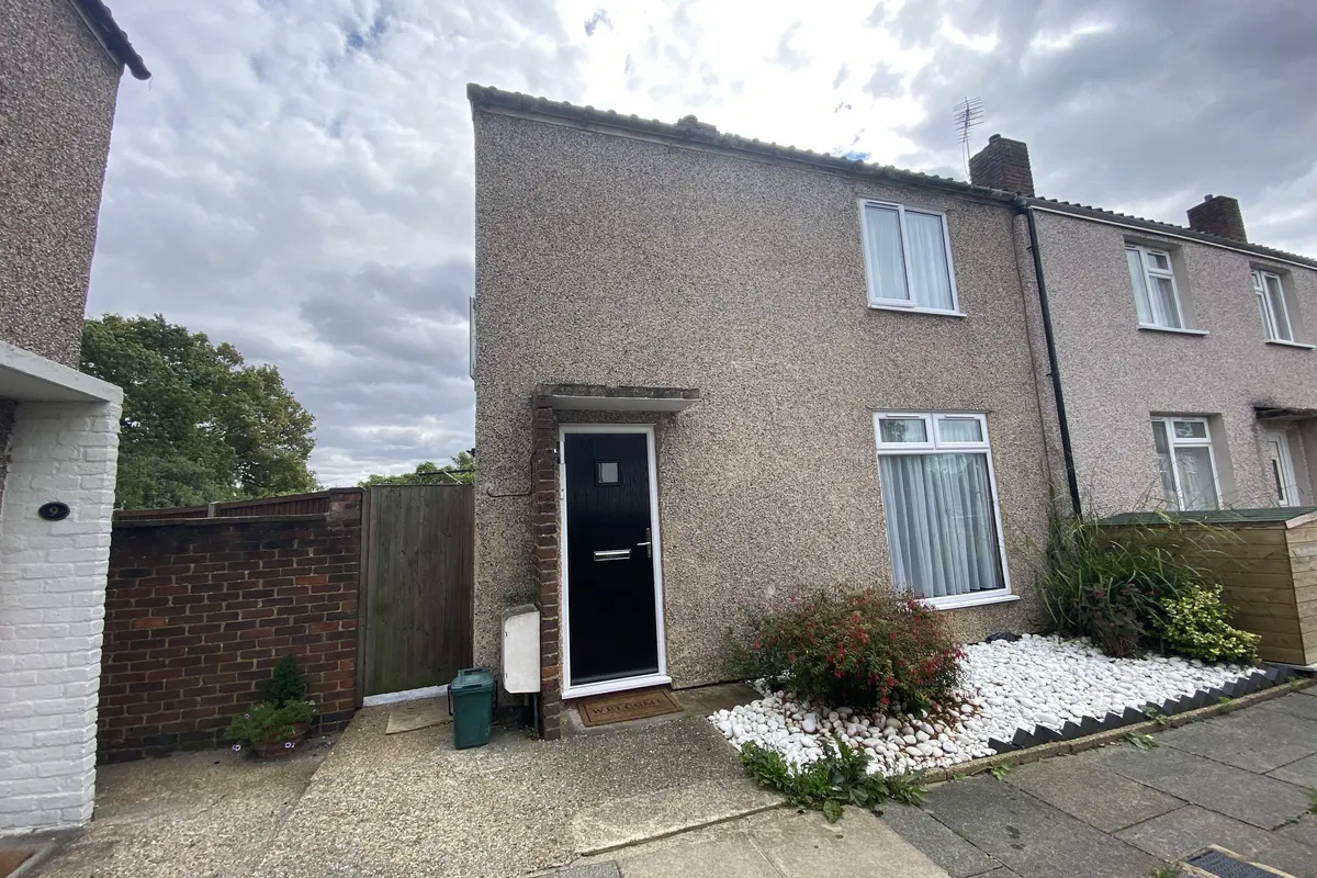 Bushey Croft, HARLOW