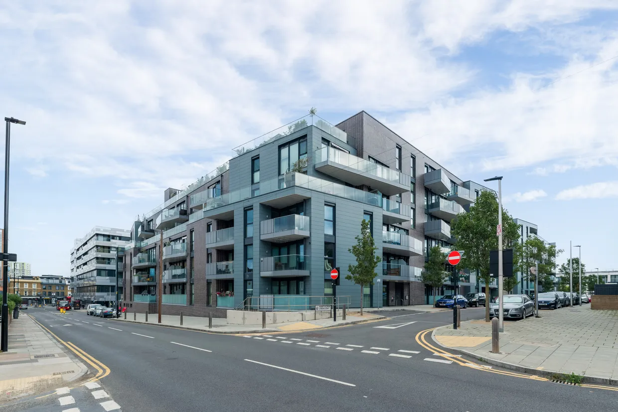 Hawthorne Crescent, London, SE10 photo 2