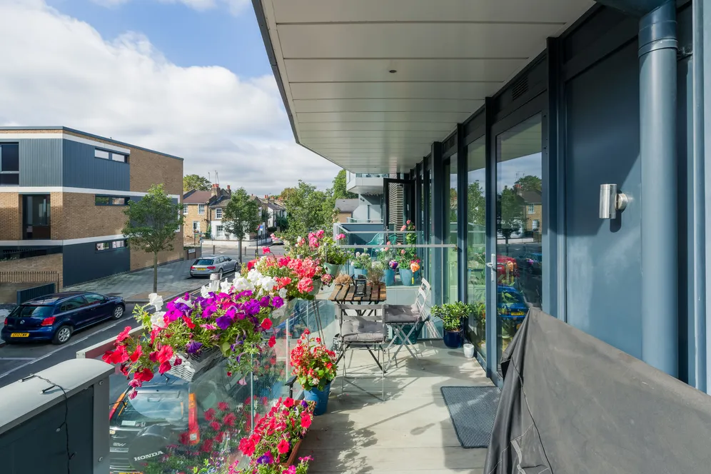 Hawthorne Crescent, London, SE10 photo 3