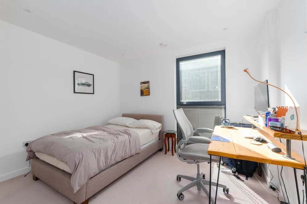 Hawthorne Crescent, London, SE10 photo 6