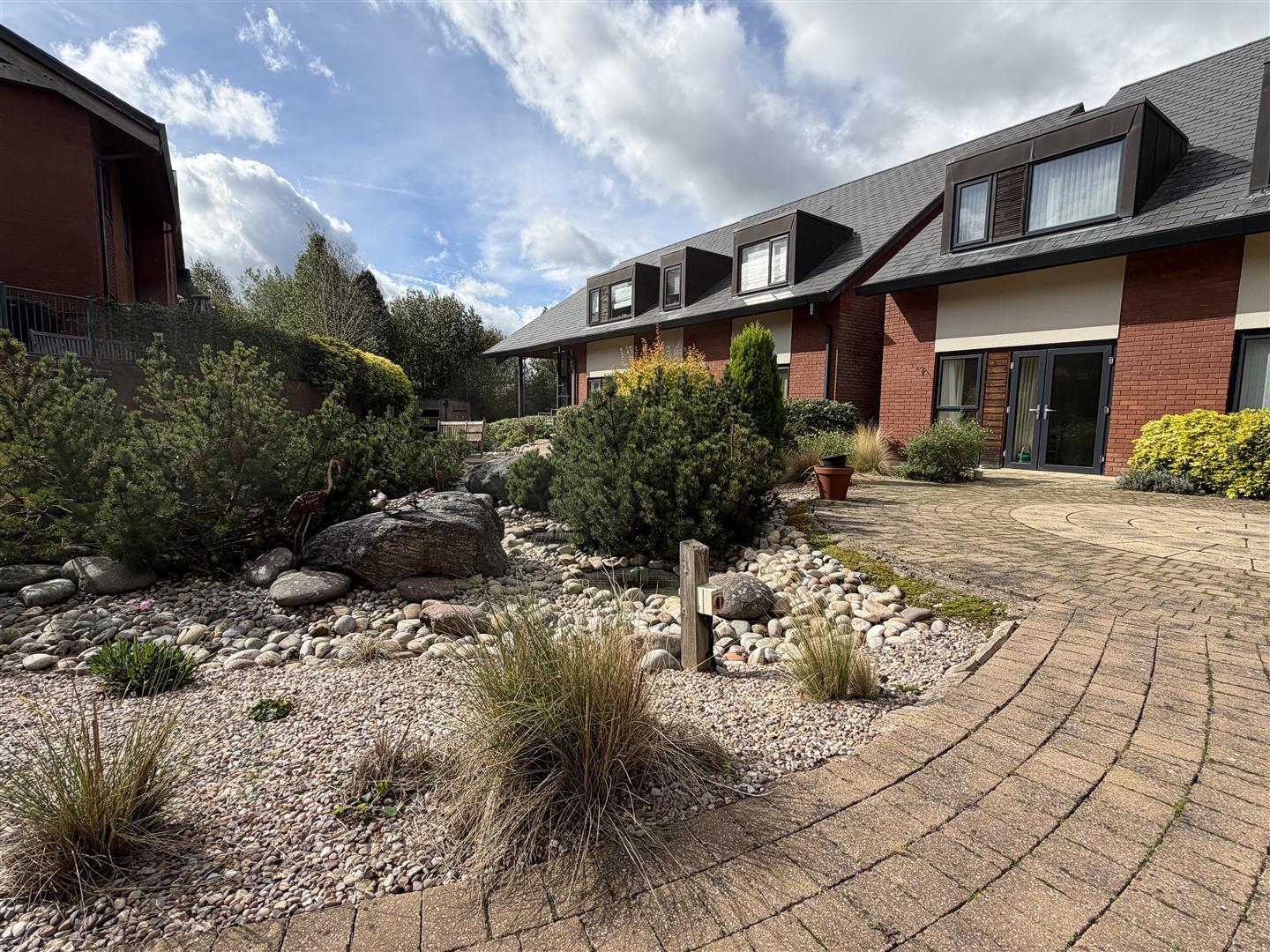 Ground floor Apartment - Oaklands Village, Swadlincote Image 11