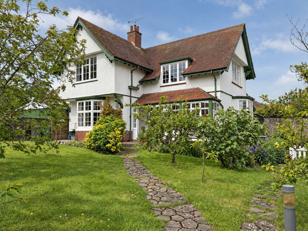 Alexandria Road, Sidmouth Image 1