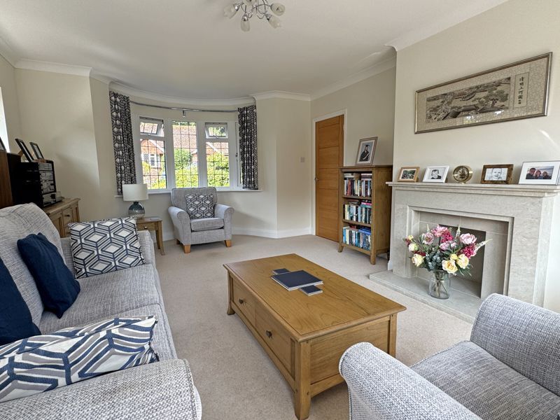 Manor Close, Sidmouth Image 4