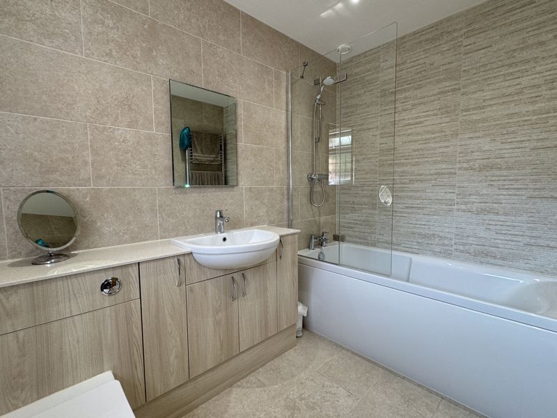 Manor Close, Sidmouth Image 16