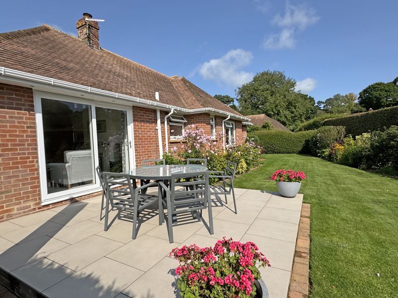 Manor Close, Sidmouth Image 18
