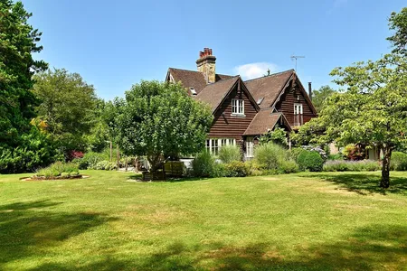 High Beeches Lane, Handcross, RH17